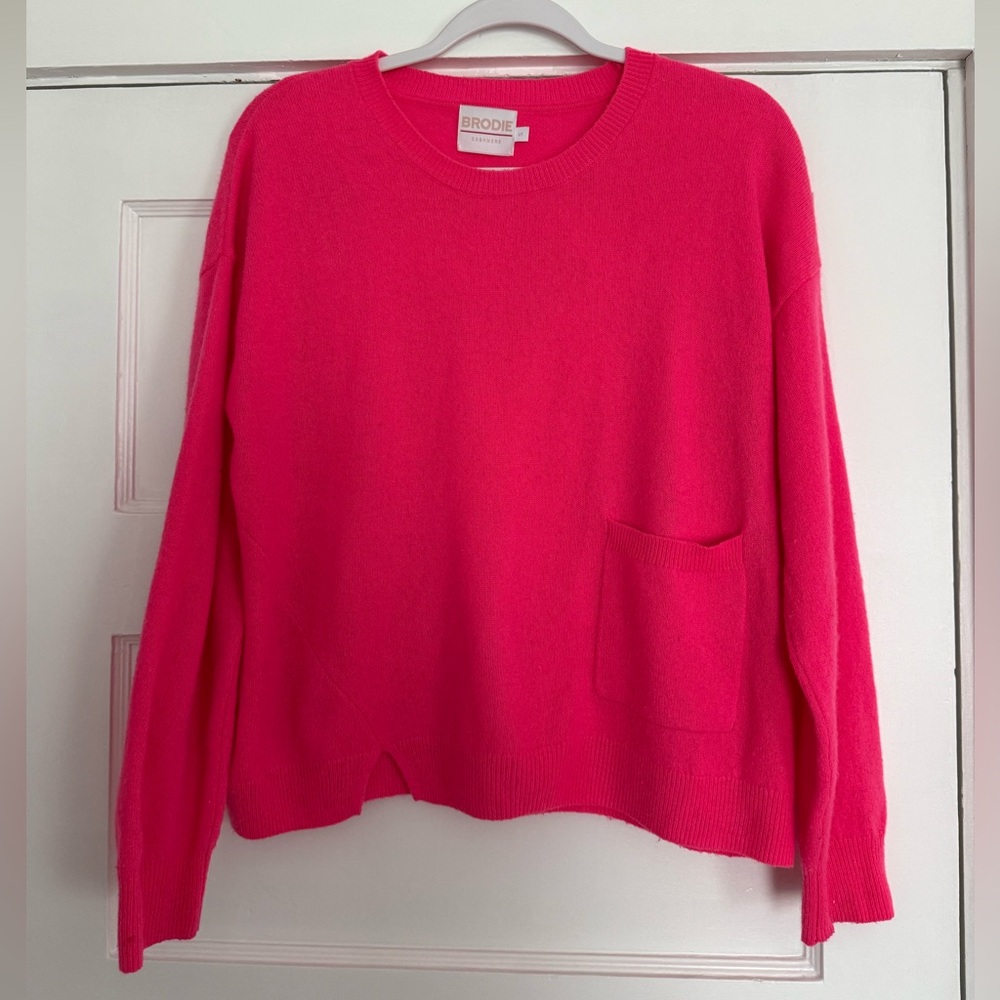 BRODIE Hot Pink Cashmere Sweater Size Small